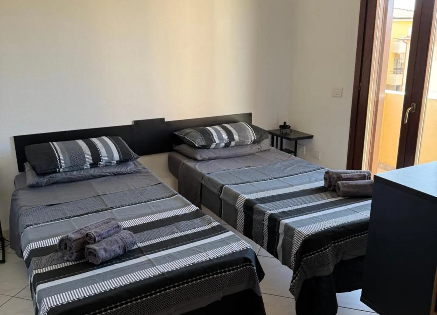 Dekag House Bed and Breakfast Olbia 0*,