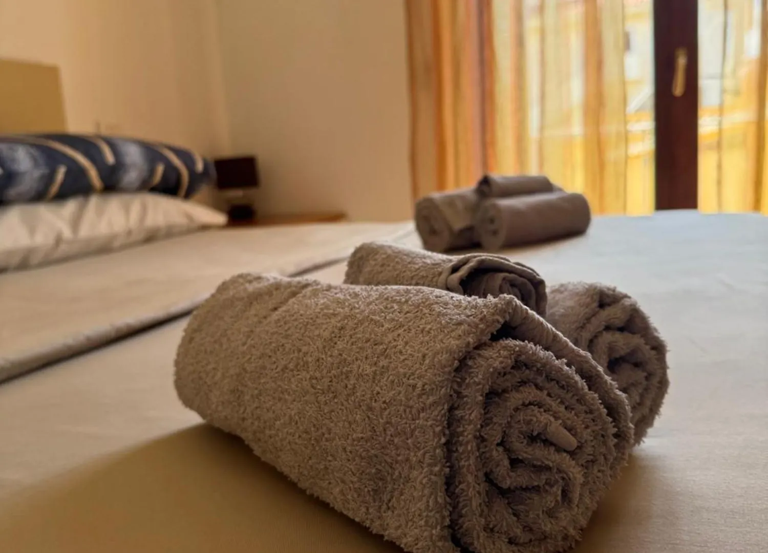 Dekag House Bed and Breakfast Όλμπια